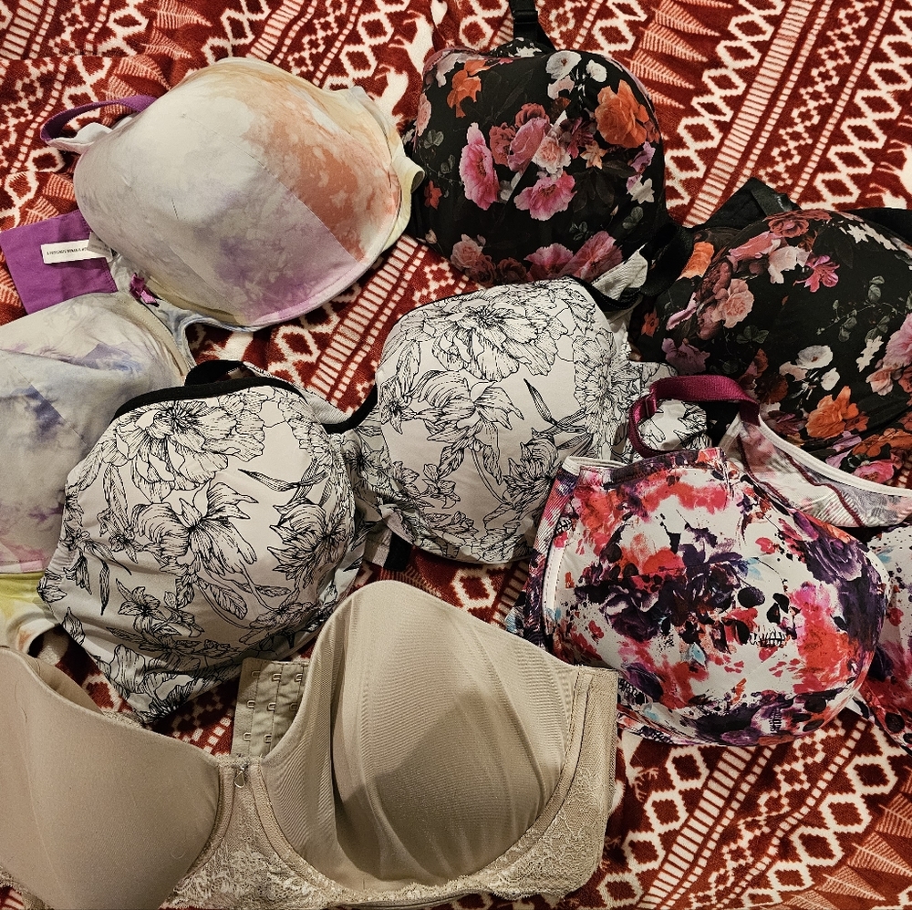 Lot of 5 Torrid bras